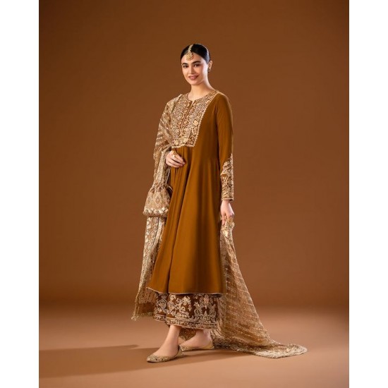2023 Trendy Indian and Pakistani Embroidered Long Kurta with O-Neck and Button Embellishment Party/Wedding Plazo Dress