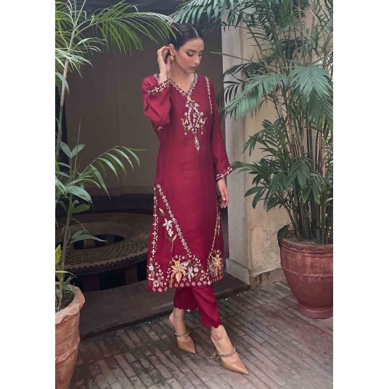 Beautiful Stylish Embroidery Work on Long Kurta & Pant Dress Indian/Pakistani Design for Party-Wear