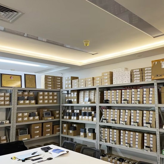 New Original DOP-107EV Touch Screen HMI Display PLC Controller in Stock Industrial PCs & Human Machine Interfaces