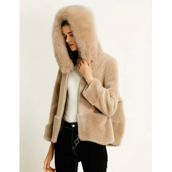New Product Fashion Warm Lamb Clothes Winter Coat Short Woman Mongolian Sheep Fur Coat