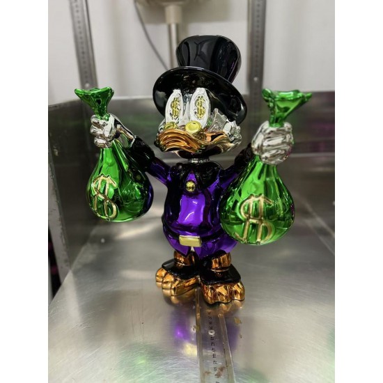 Customized Famous Cartoon Art Statue Fiberglass Colorful Duck with Money Bags  Sculpture Pop Statue for Home Decoration