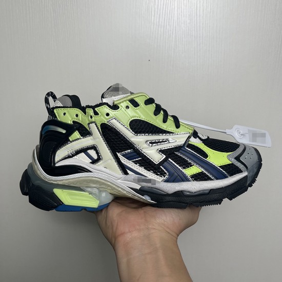 Spring and autumn men and women to increase the thick sole couple sports casual shoes black round head light comfortable sports