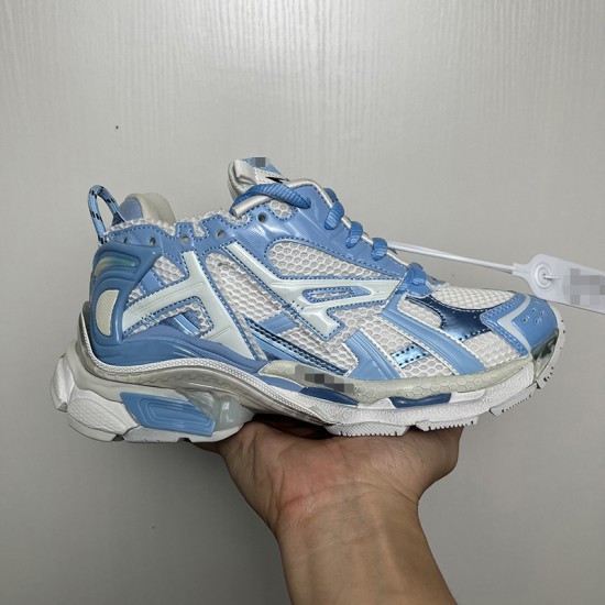 Spring and autumn men and women to increase the thick sole couple sports casual shoes black round head light comfortable sports