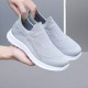 Spring new soft soled breathable sports shoes