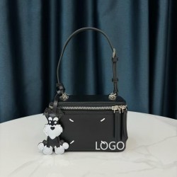 Women's Fashionable Sheepskin Handbag with Flip Top Design Built-In Mirror and Zipper Closure for Daily Use