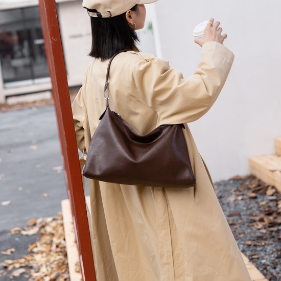 2025 Spring New Fashion Premium Encore Red Women's Genuine Leather Handbag Zip Easy Match Commuting Crossbody Shoulder Bag