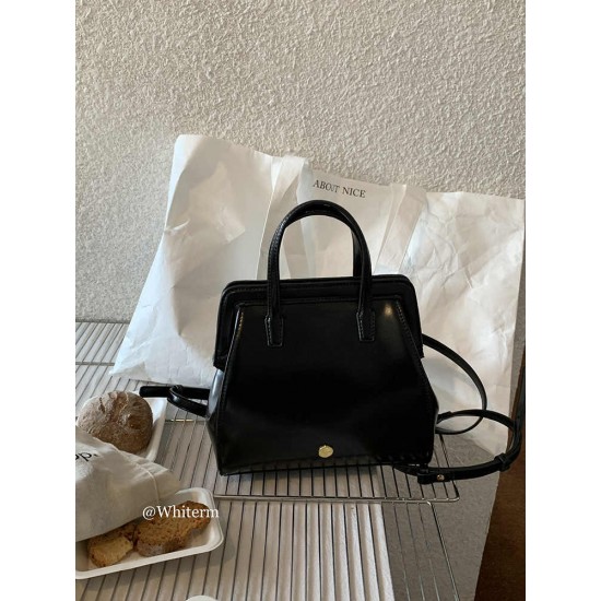 South Korea Autumn and Winter New Ins Female Bag Niche Retro Black Backpack Fashion Handbag