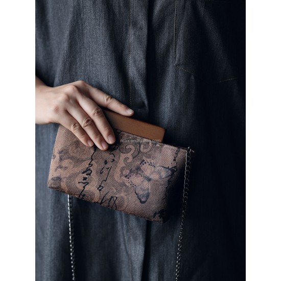 Hand-made Hand-made Brown Cross-body Bag with Cow Leather Is Fashionable and Versatile