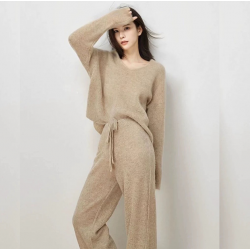 Women's Casual Soft Breathable Cashmere Sweater Set Lady Loose Clothes 2-Piece Set Customized Color Knitted Twin Set for Autumn