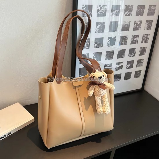 2025 New Large Capacity Handbag, Simple and Generous Large Capacity Leather Shoulder Oblique Straddle Shopping Bag