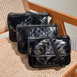 Retro Oil Wax Cowhide Women's Wandering Bag Chain Niki Messenger Bag Single Shoulder Crossbody Waterproof Cover Fashion Style