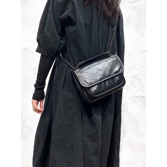 Retro Oil Wax Cowhide Women's Wandering Bag Chain Niki Messenger Bag Single Shoulder Crossbody Waterproof Cover Fashion Style