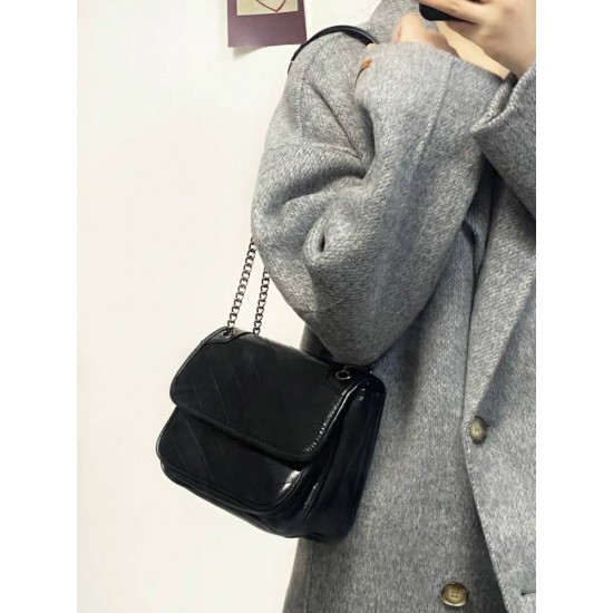 Retro Oil Wax Cowhide Women's Wandering Bag Chain Niki Messenger Bag Single Shoulder Crossbody Waterproof Cover Fashion Style