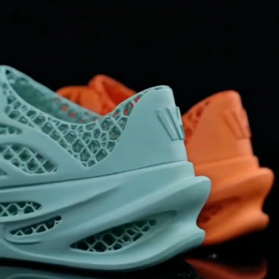 Wholesale Latest 3D Lady and Men Shoes with Comfortable Elastic Honeycomb Breathable Shoes