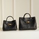 2025 Women's Large Capacity New Woven Shoulder Bag Temperament Diagonal Handbag Elegant and Stylish Women's Leather Bags