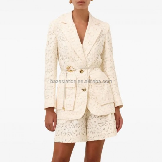 High-quality Custom Clothing Factory Knee-Length Loose Fit Straight Lace Shorts with Leaf Pattern and Pockets Suits for Women