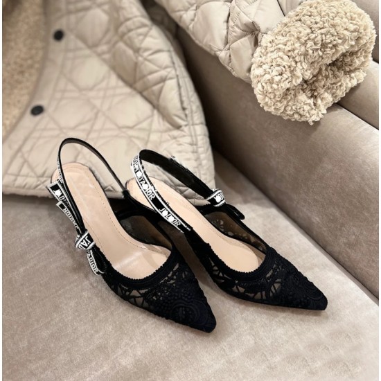 D Letter Lace Sandals for Women - 2025 Sexy Breathable Butterfly Cat-Topped Shoes - Dark Black - Versatile Basic Sandals