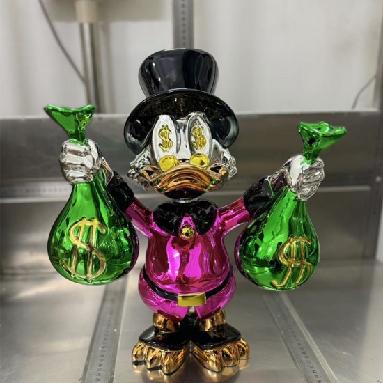 Hot Sales Gold Plated Scrooge MC Duck Statue Resin Crafts Cartoon Characters Pop Art for Interior Decoration Glass Fiber