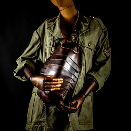 Guangzhou Shenglu Custom PU Leather Lady Style Handmade Isopod Sling Bag Unique Personalized Purse