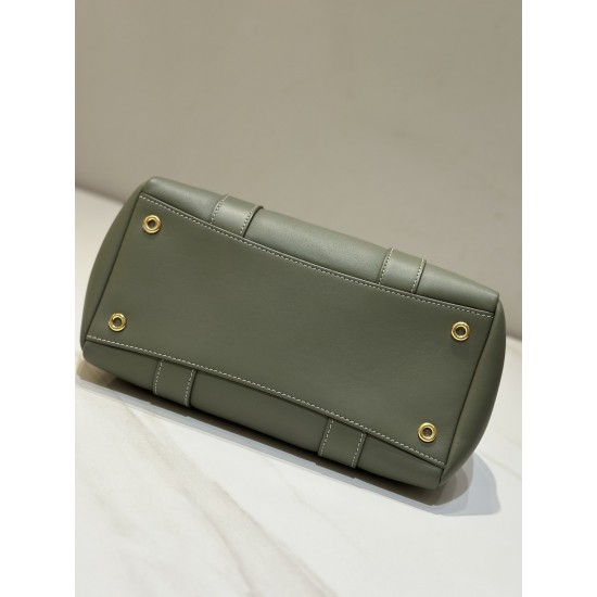 High Quality Custom Branded Genuine Leather Bags Fully Handmade with Embroidery Decoration Solid Color Open Closure Type