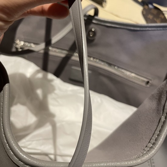 Genuine Leather Tote Bag with Embroidery Decoration Portable Open Closure Multiple Colors Direct Wholesale From China Factory