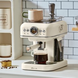 Fully Automatic Italian Pump Type Household Coffee Machine with High-pressure Milk Frothing Capsules