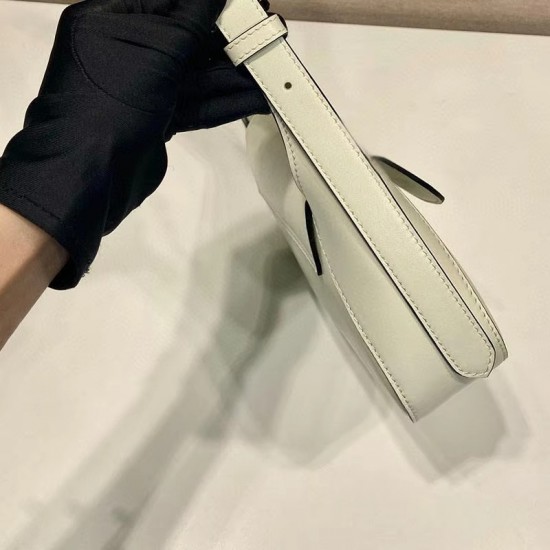 Top-Level Factory Offers Fashionable Ladies Bags with Portable Styles Customizable Logo Product Catalogues