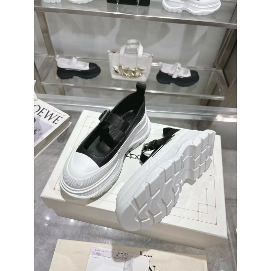 Top-quality Mary Jane Shoes Made of Genuine Leather