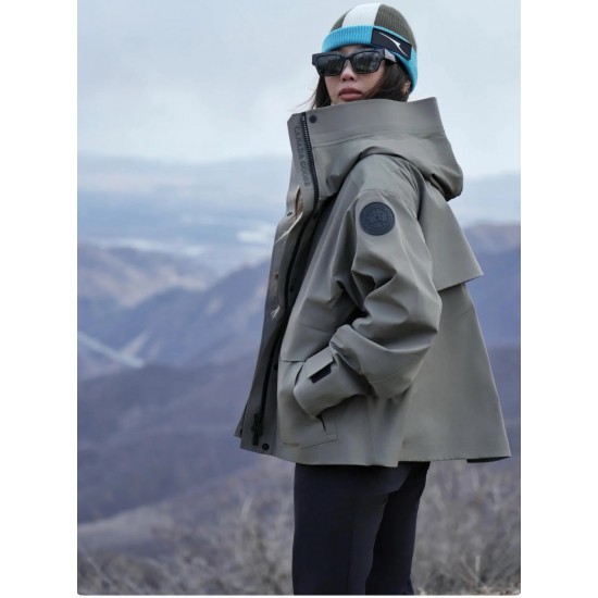 Canadian Outdoor Waterproof Jacket in Goose Style Windproof and Zipper Closure Solid Pattern Oversize Fashion for Hiking