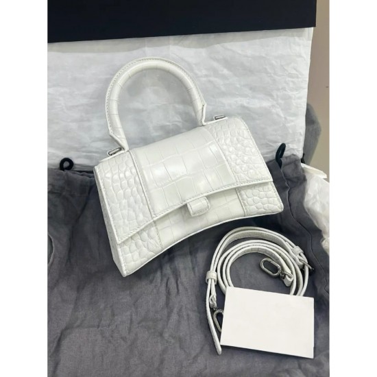 Designer luxurious women's crossbody bag, fashionable shoulder strap crossbody bag, genuine leather women's classic bag