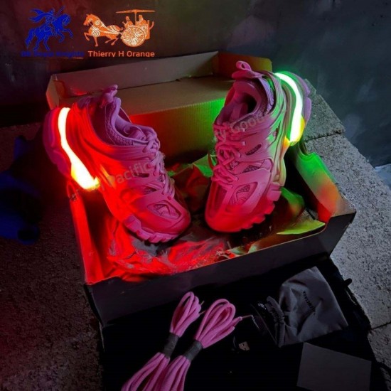 Genuine Leather Sporty LED Light Fashion Sneakers Lightweight Casual Vintage Shoes with Lace-Up Closure Comfortable Soft Lining