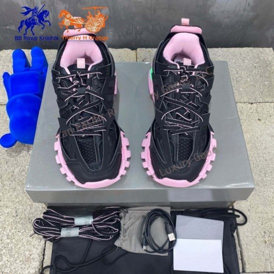 Genuine Leather Sporty LED Light Fashion Sneakers Lightweight Casual Vintage Shoes with Lace-Up Closure Comfortable Soft Lining