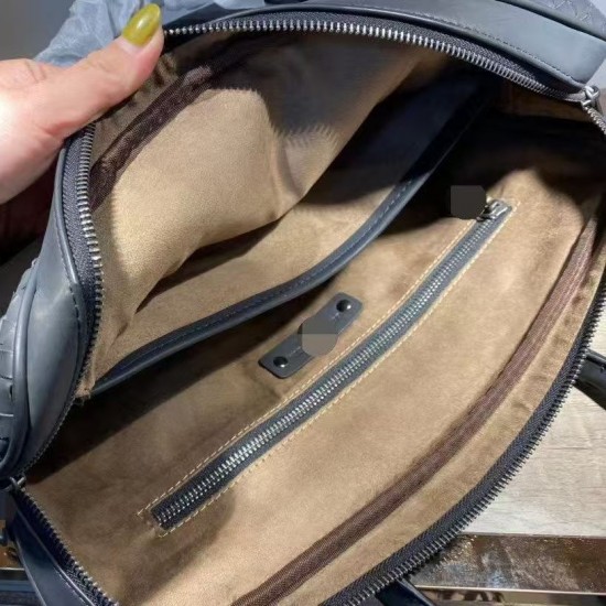 Small Sling Backpack Crossbody Sling Bag, Lightweight Hiking Daypack Shoulder Chest Bag with Camouflage Front Pocket