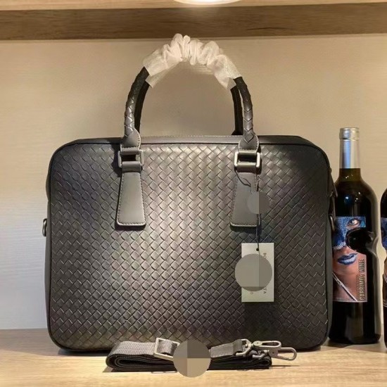 Small Sling Backpack Crossbody Sling Bag, Lightweight Hiking Daypack Shoulder Chest Bag with Camouflage Front Pocket