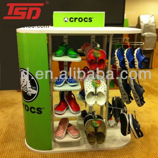 Custom Retail Store Double Sided Slatwall Display Wooden Shoe Display Rack Slipper Display Stand